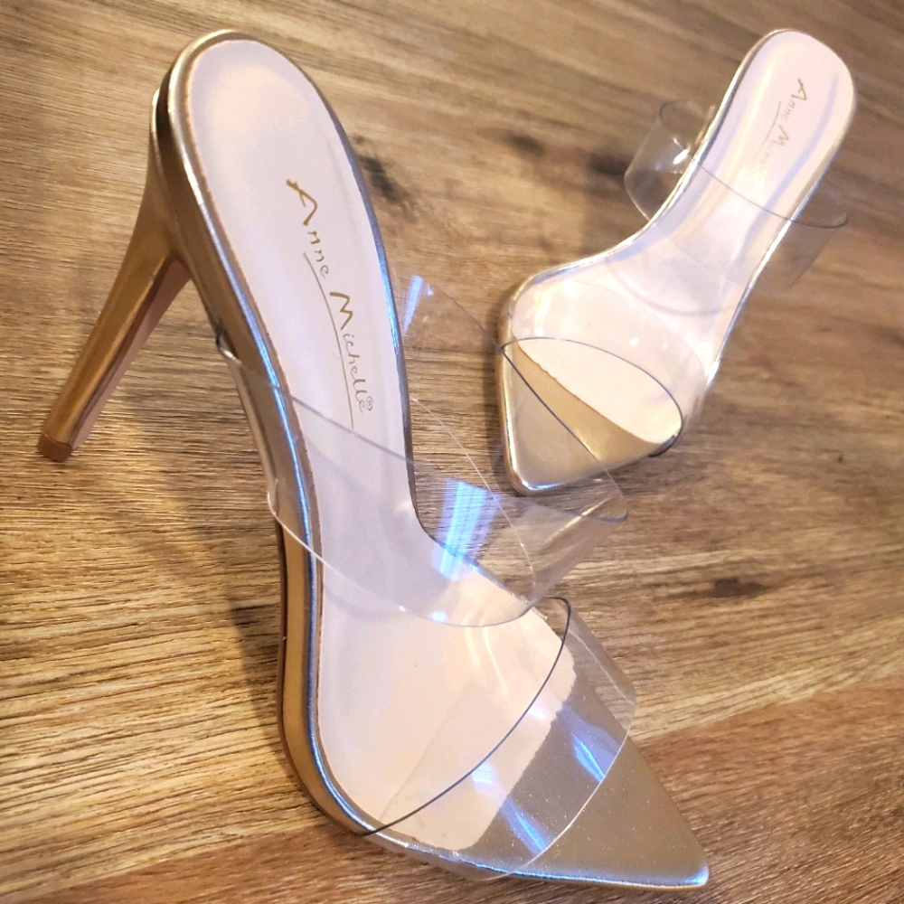 Womans Clear Strap Heals